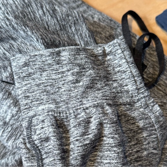 Lululemon Ready to Rulu Fleece Jogger Heathered Black Size 8 - Picture 15 of 16